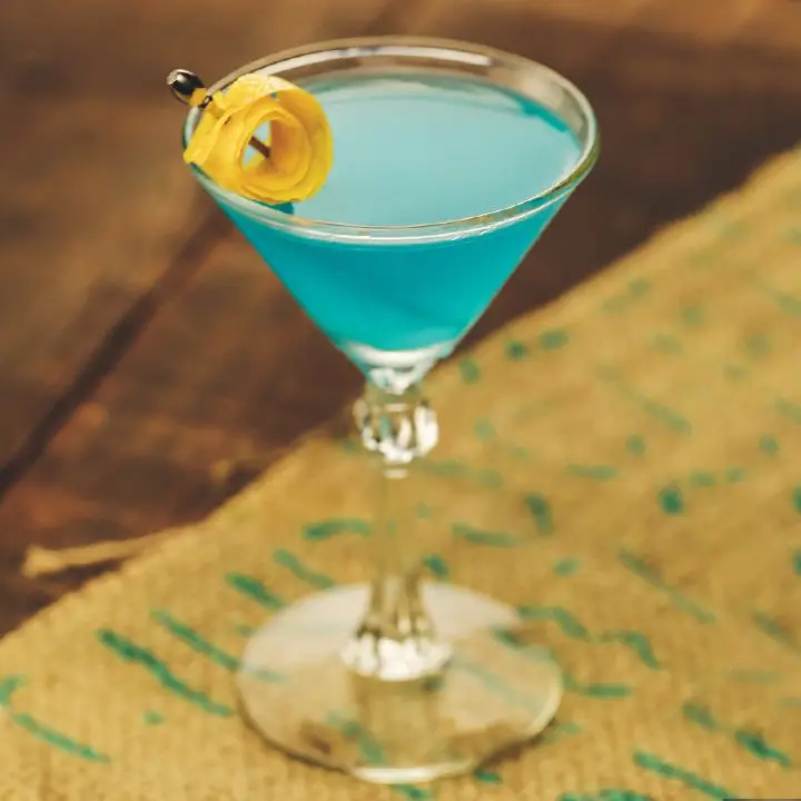 Corpse Reviver No. Blue cocktail