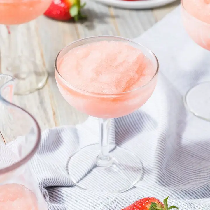 Frose cocktail