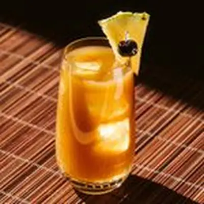Bahama Mama cocktail