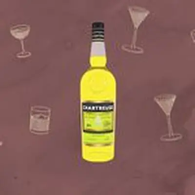 Yellow Chartreuse bottle