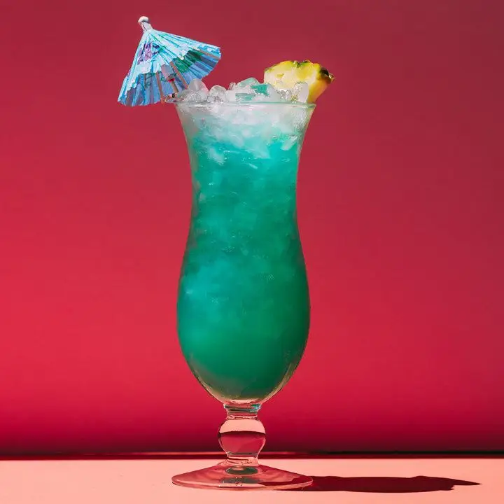 Blue Hawaii cocktail