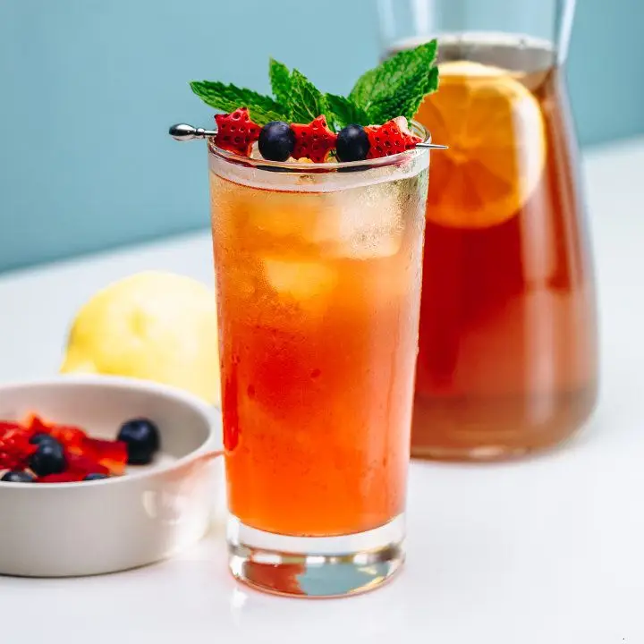 Bourbon Strawberry Iced Tea cocktail