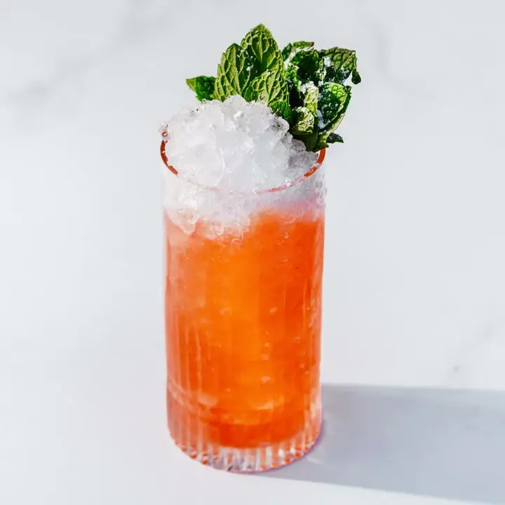Berry Smash non-alcoholic cocktail