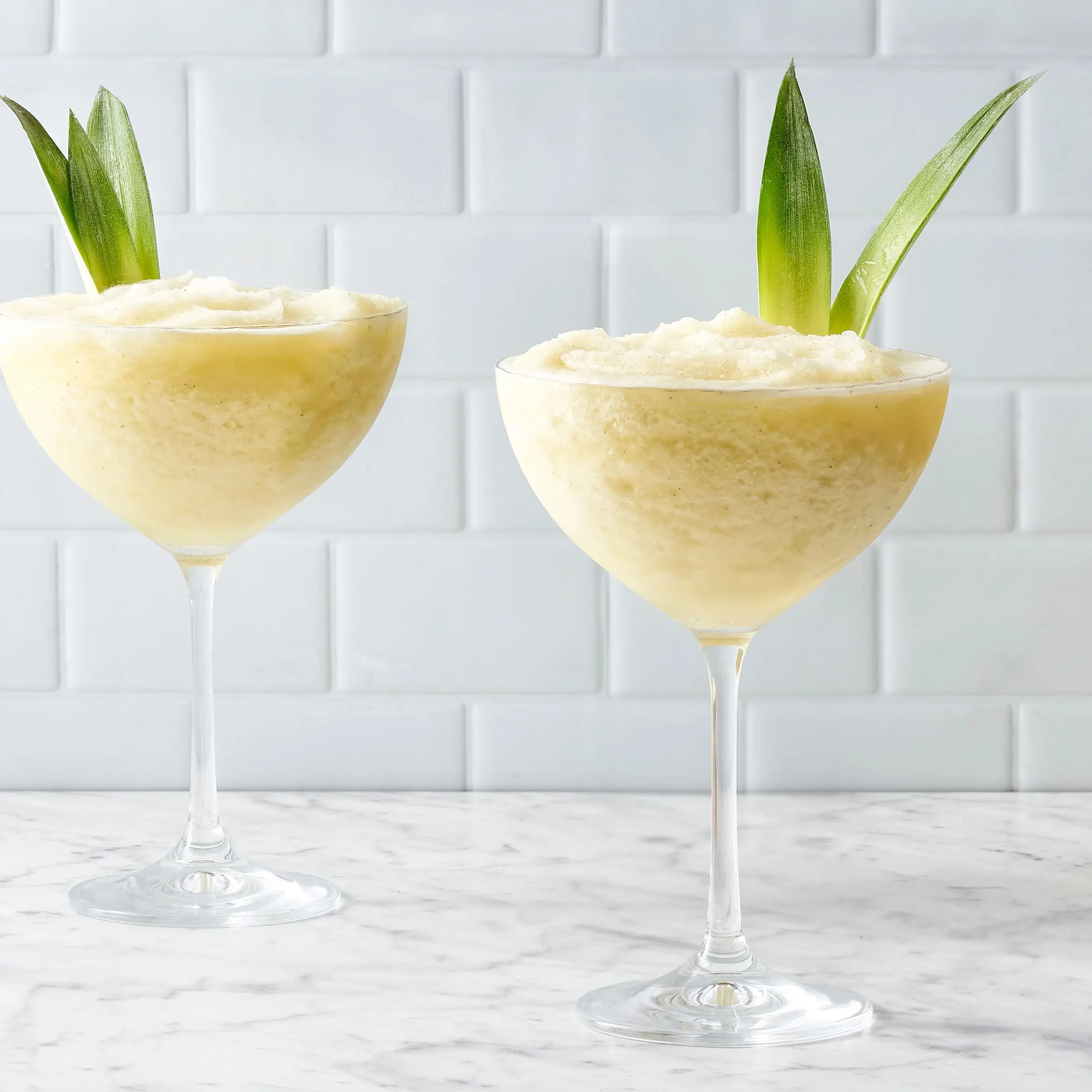 Daiquiri congelado de menta de abacaxi