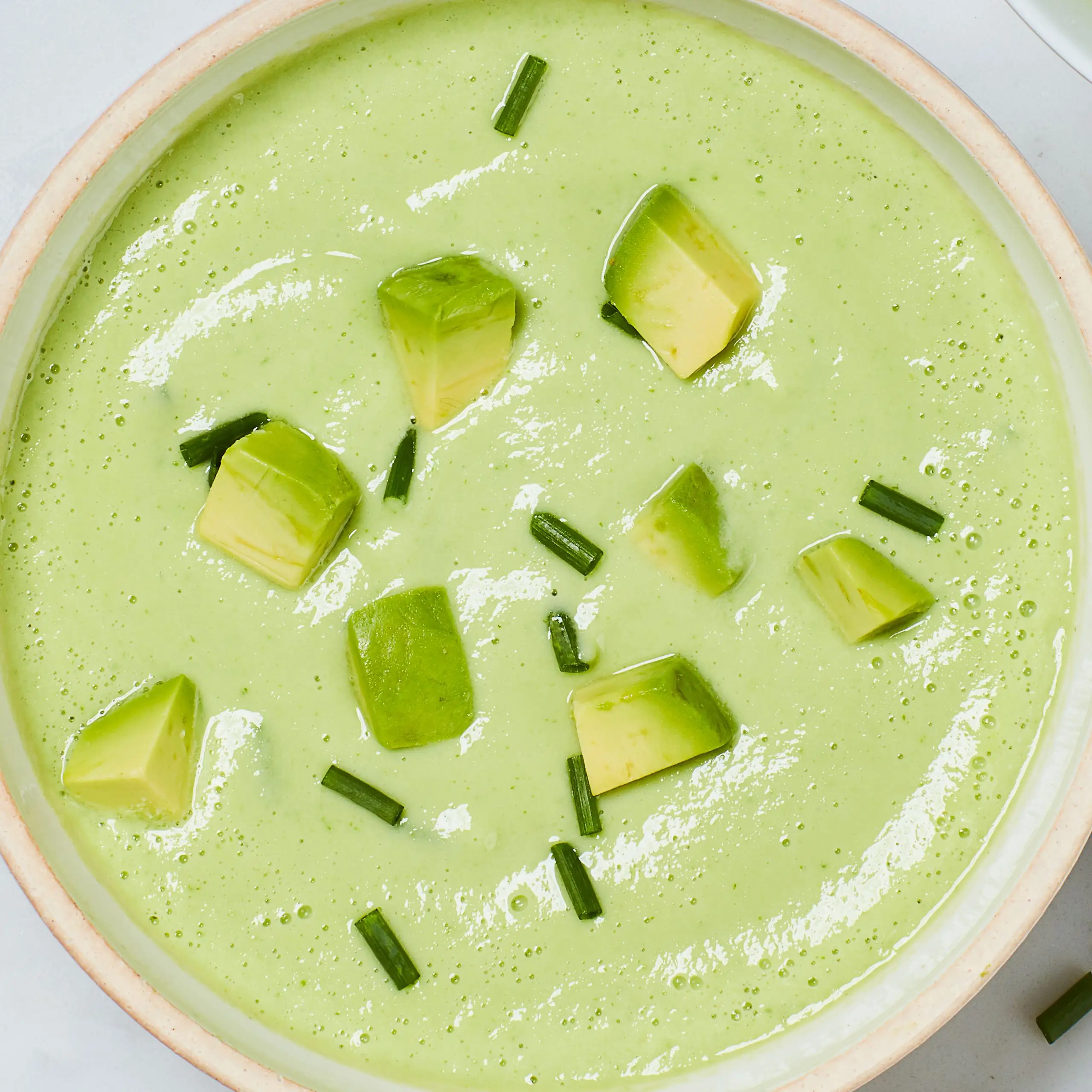 Sopa picante-pepino-preto