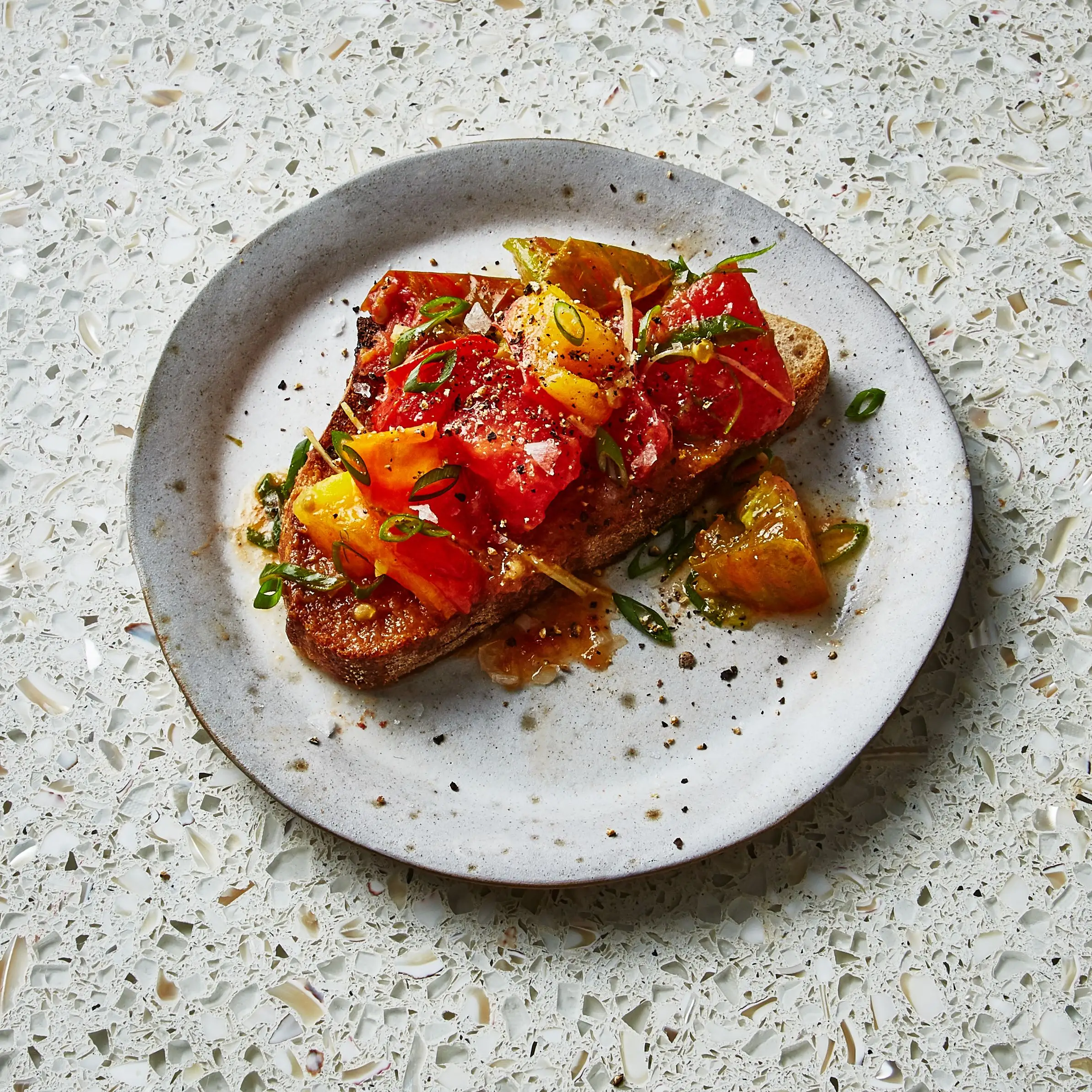 Tomates com manteiga com gengibre