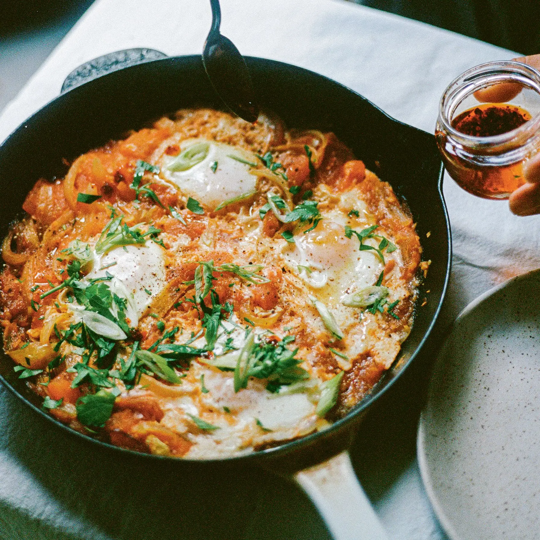 Tomate e ovo shakshuka