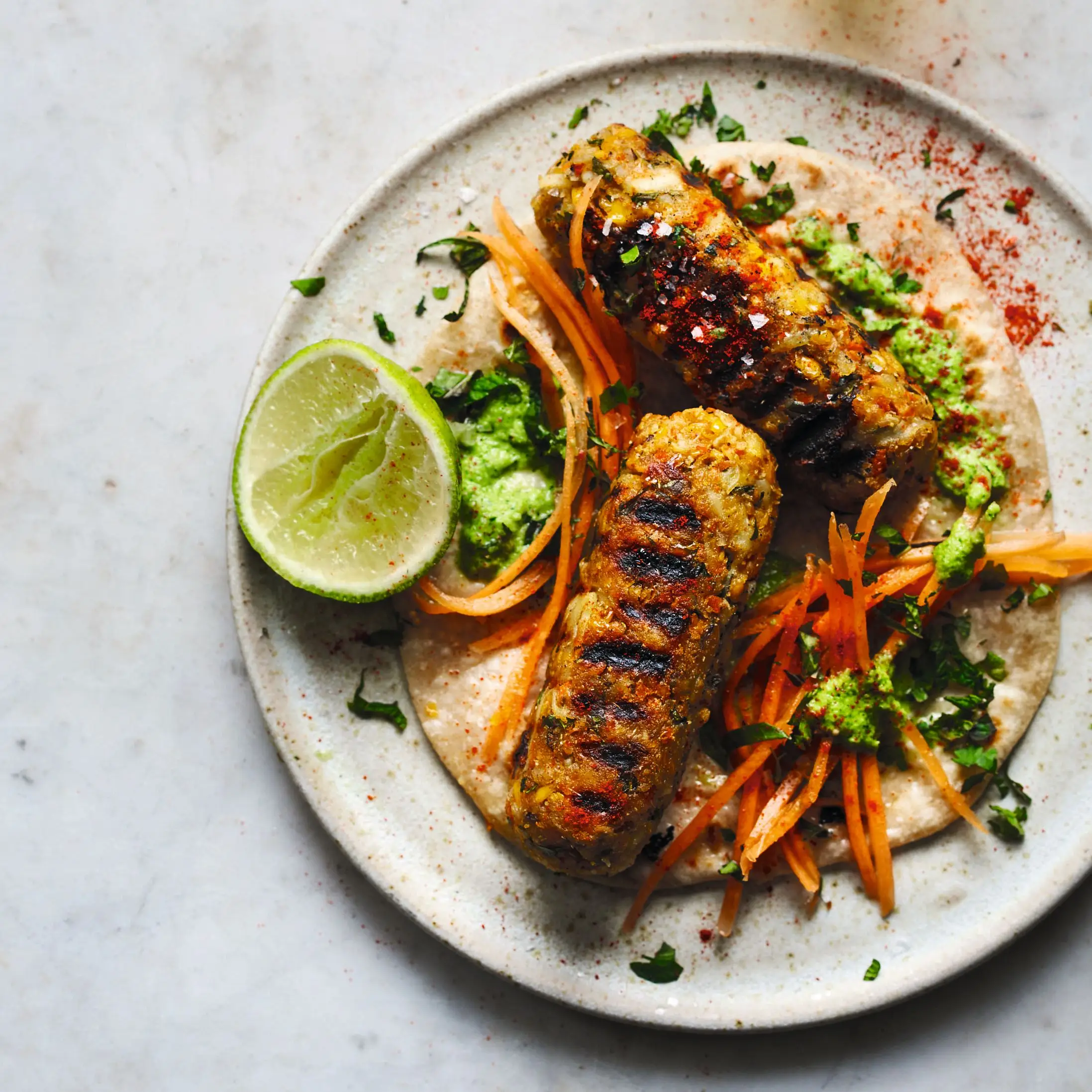 Batata, paneer e kebab de milho doce