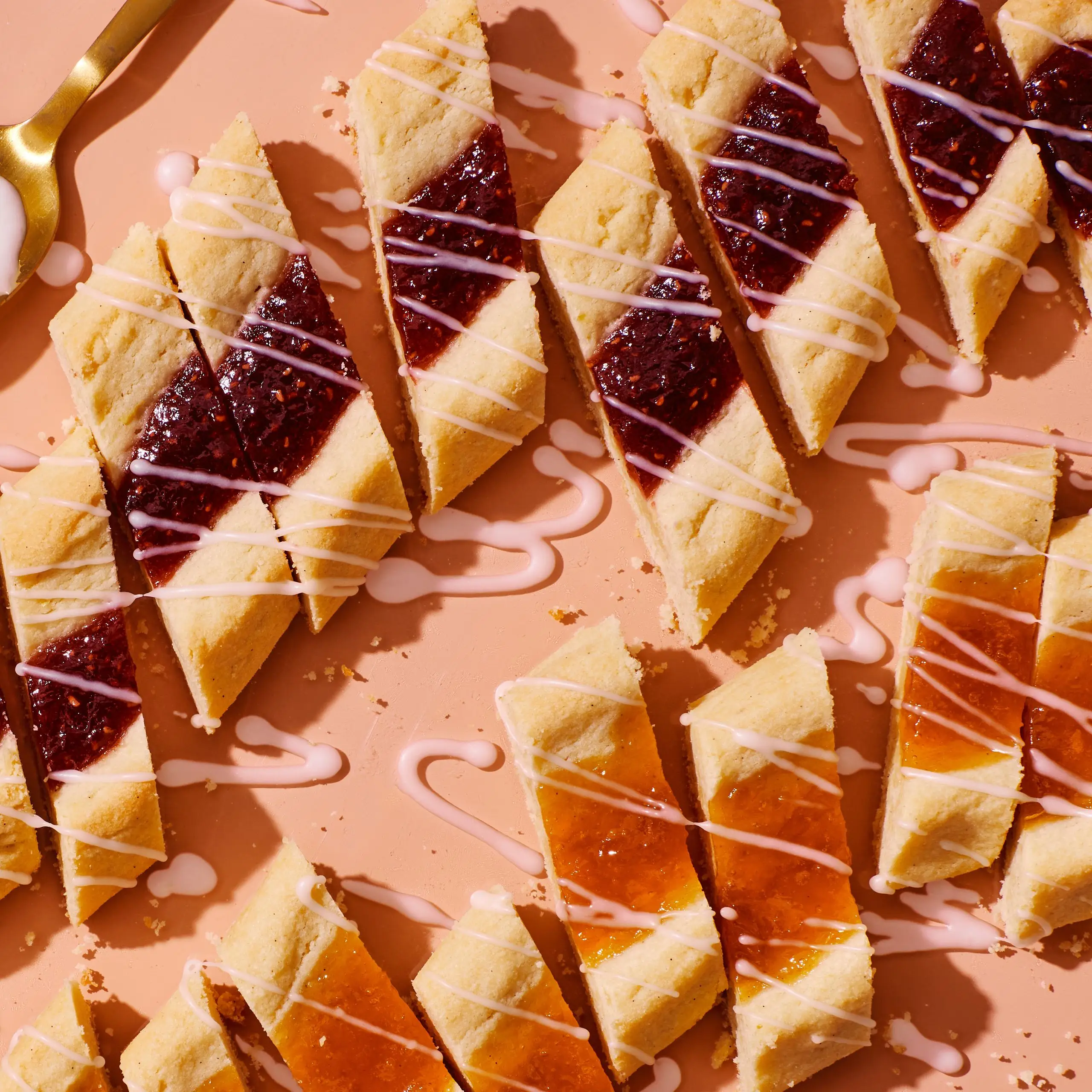 Diagonais de geléia amanteigada