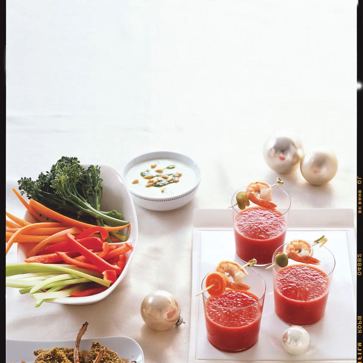 Crudités com queijo de cabra de limão-pesto