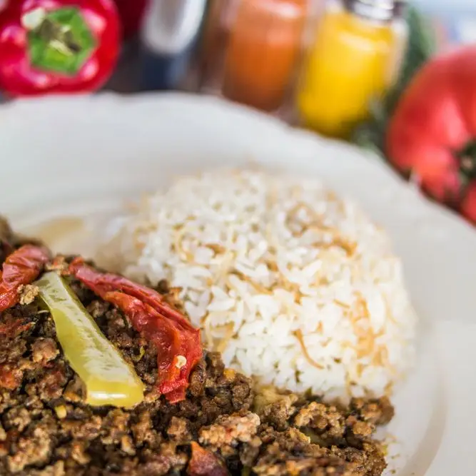 Picadillo no estilo cubano