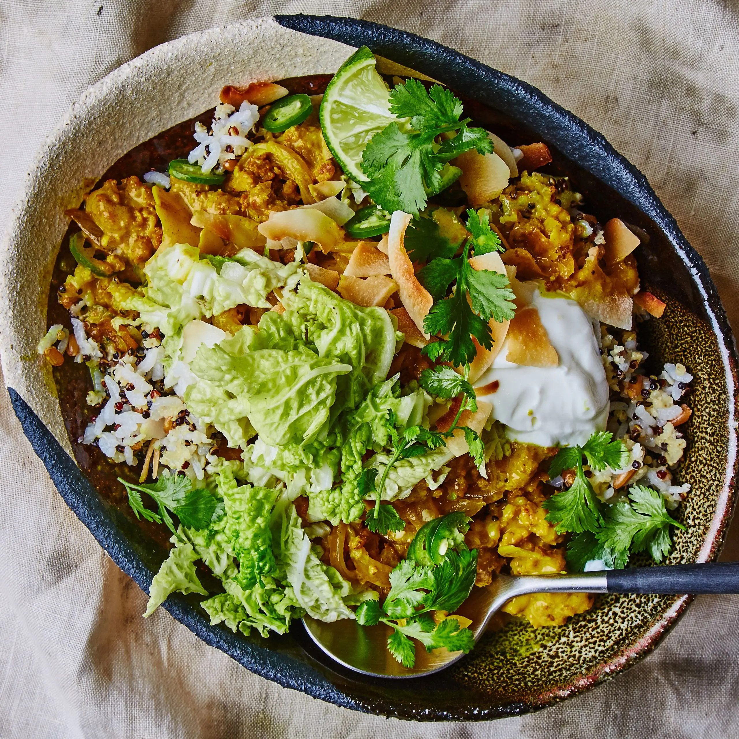 Curry de açafrão com carne de porco