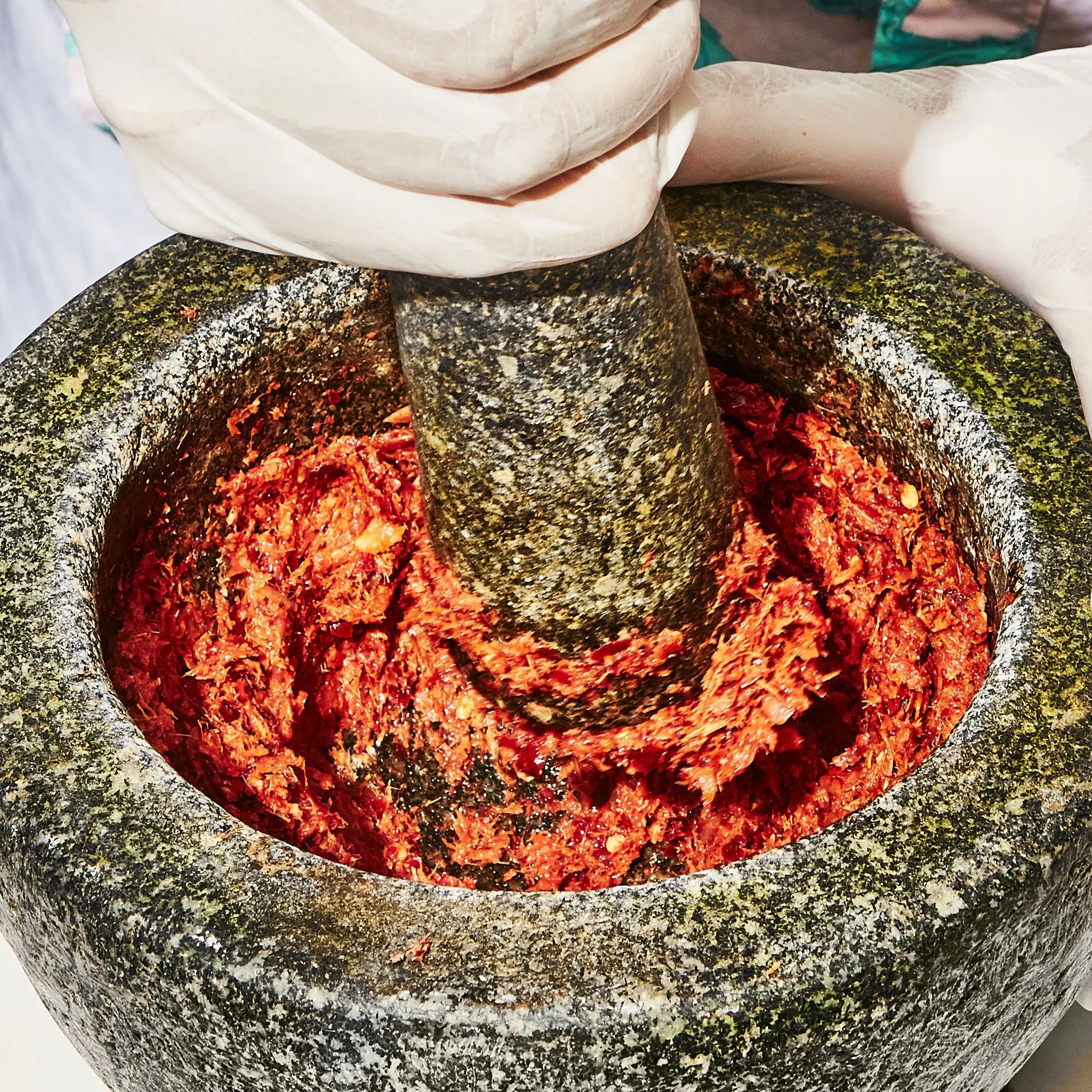 Pasta de curry vermelha do bebê feio