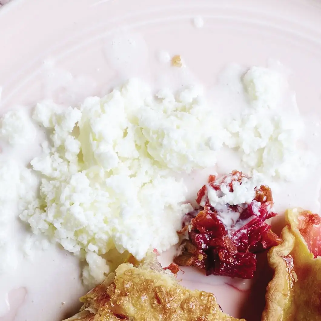 Gelo de leitelho de limão