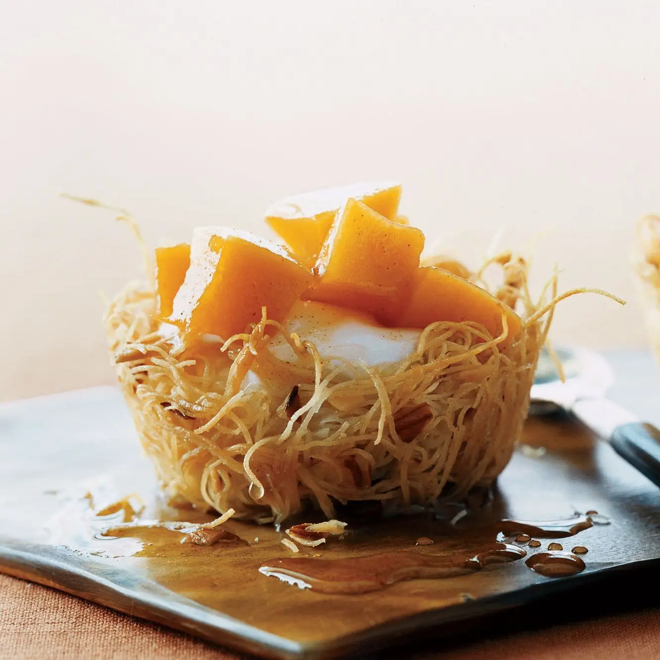 Kataifi com abóbora cristalizada e iogurte