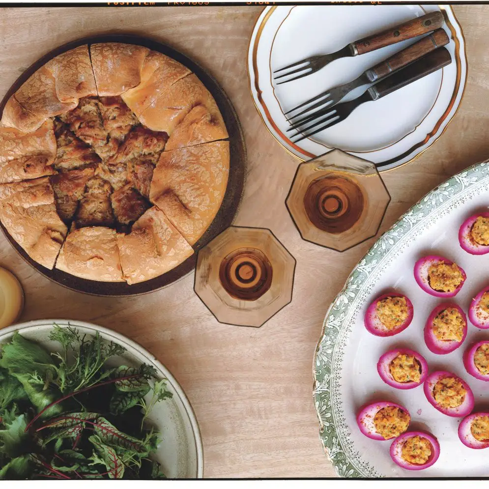 Ovos cozidos em beterraba