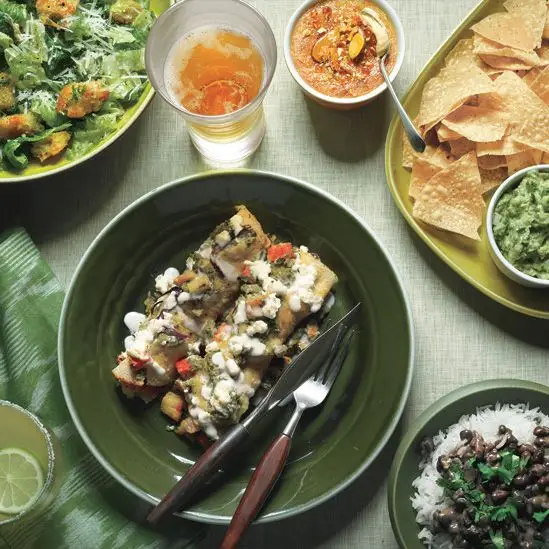 Enchiladas de camarão com batata doce assada e pastinagas