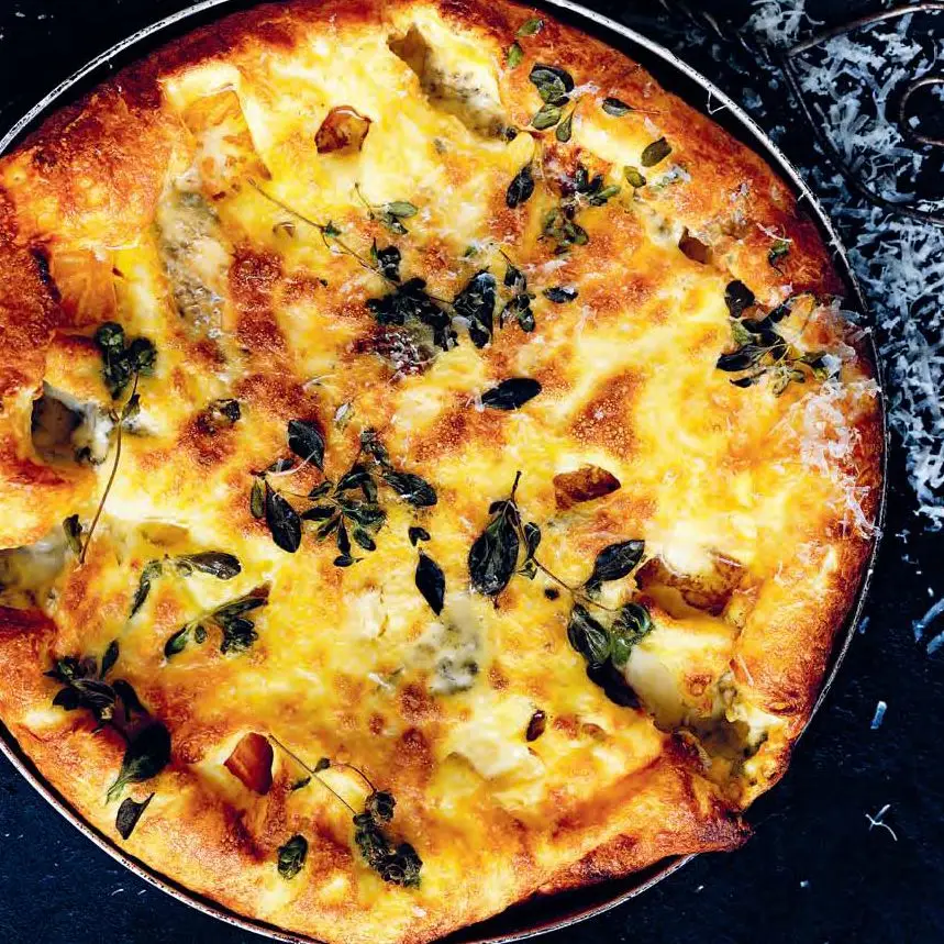 Abóbora assada, marjoram e fritada de queijo azul