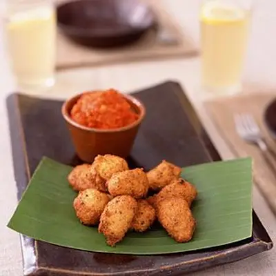 Bolinhos de ervilha de olhos pretos com sabão de pimenta