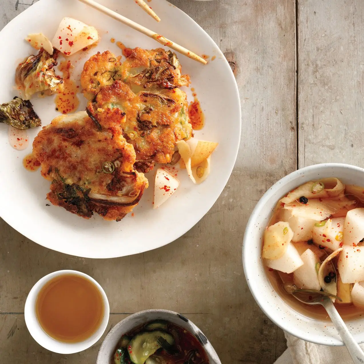 Fritadores Kimchi com molho de soja