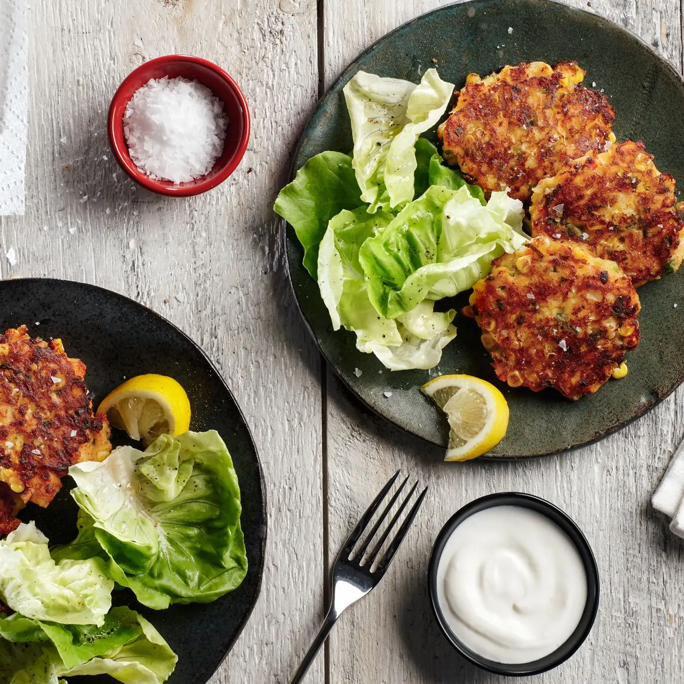 Camarão e bolinhos de milho
