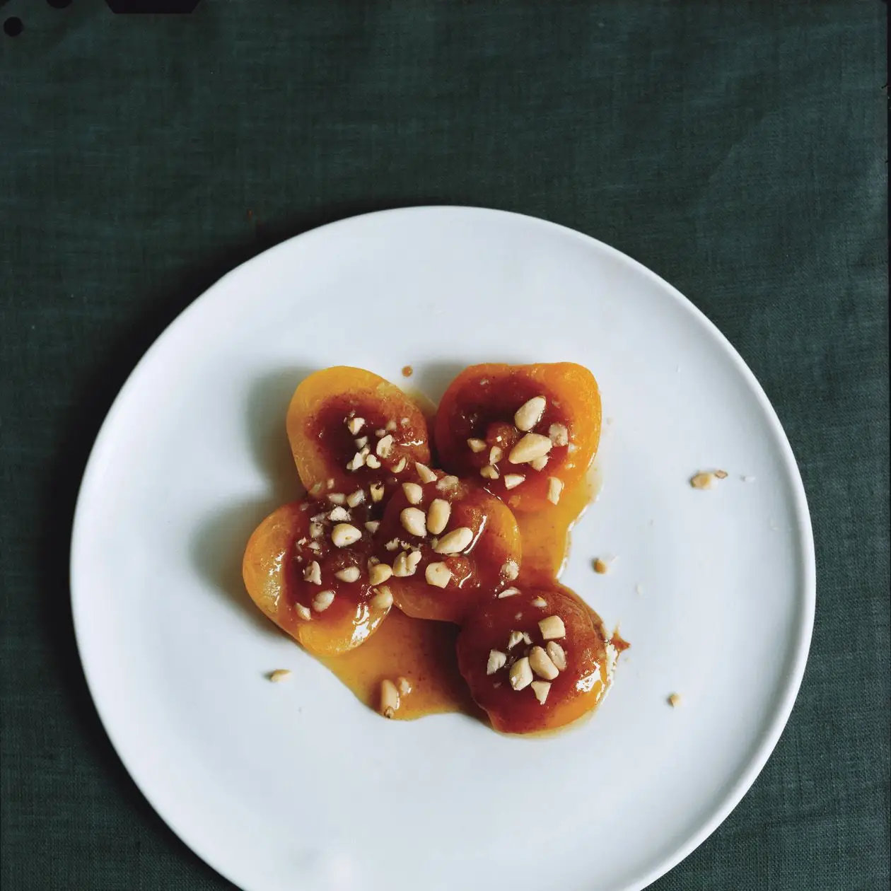 Damascos com xarope de amaretto (damascos recheados)