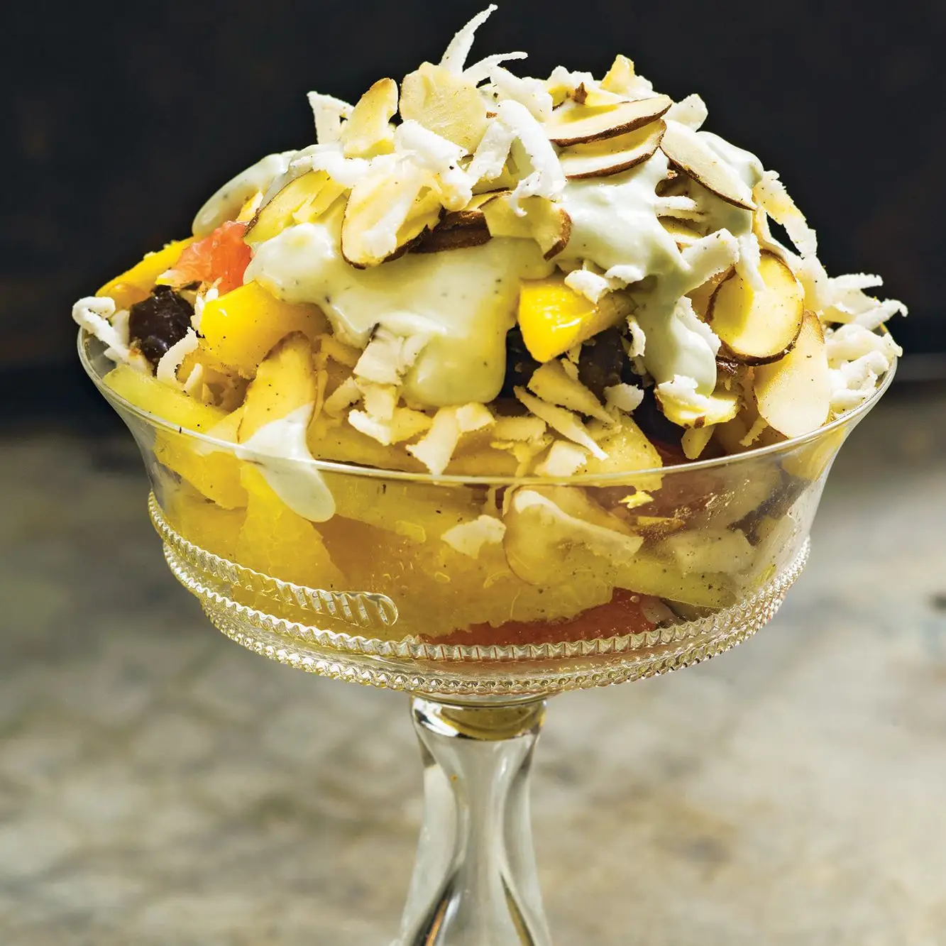 Salada de Cardamom Ambrosia com molho de queijo azul