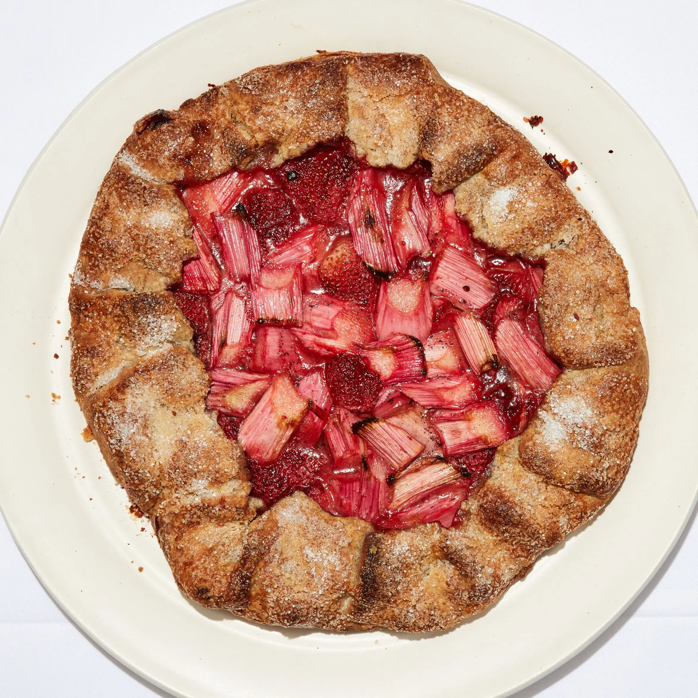 Galette de Strawberry-Rhubarb com crosta de trigo sarraceno