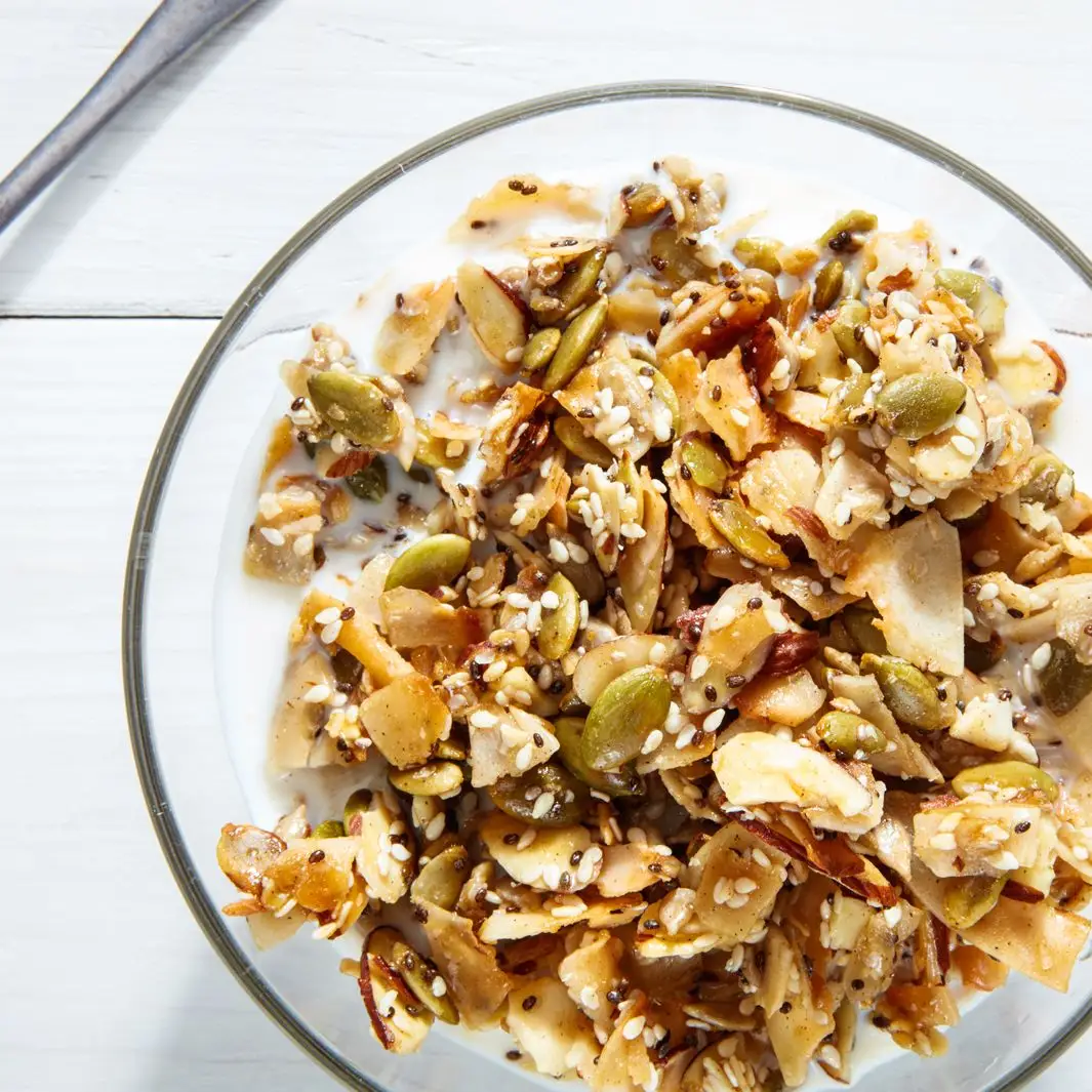 Granola Paleo com coco e amêndoas