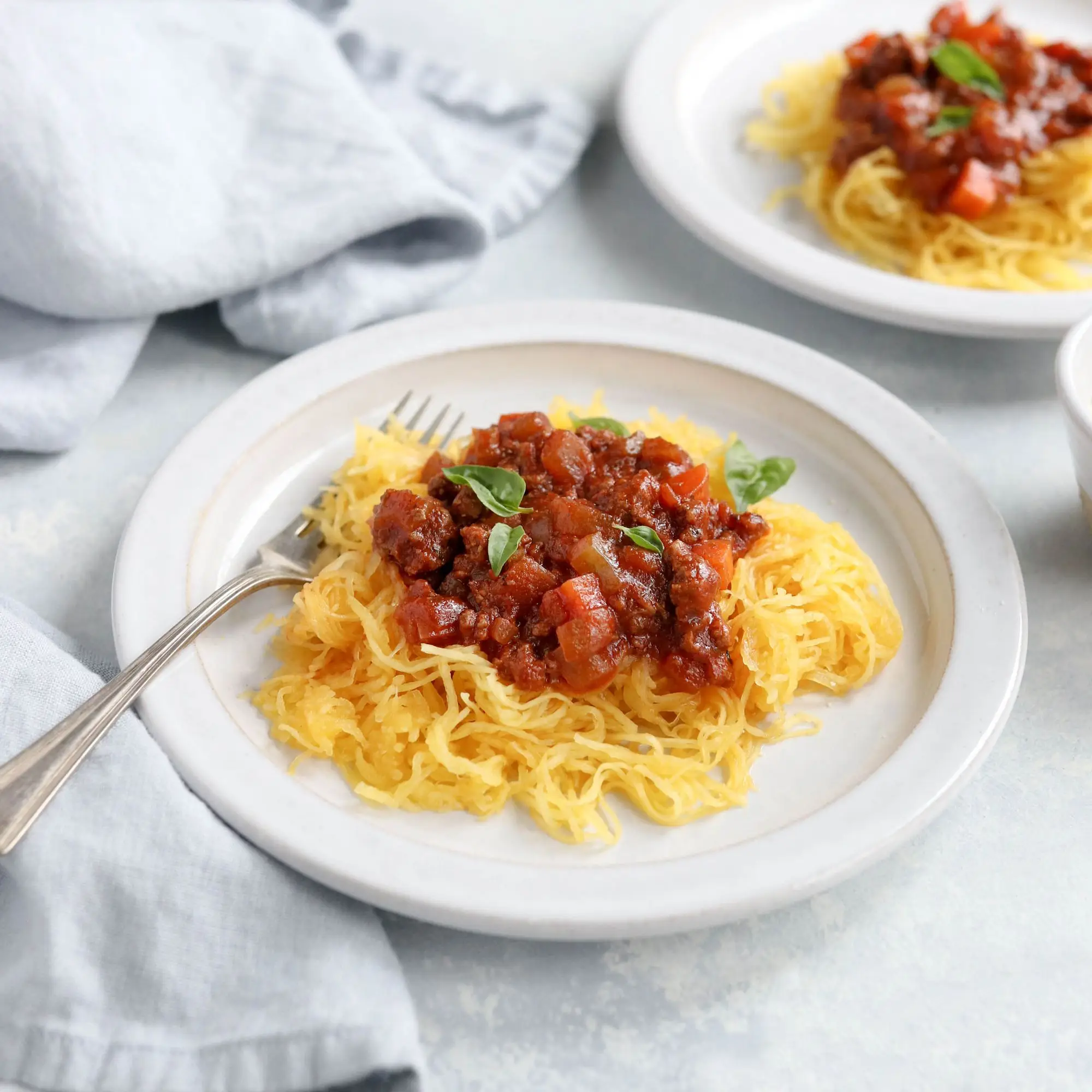 Peru de uma panela bolonhesa com espaguete