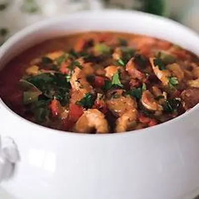 Camarão, frango e gumbo andouille