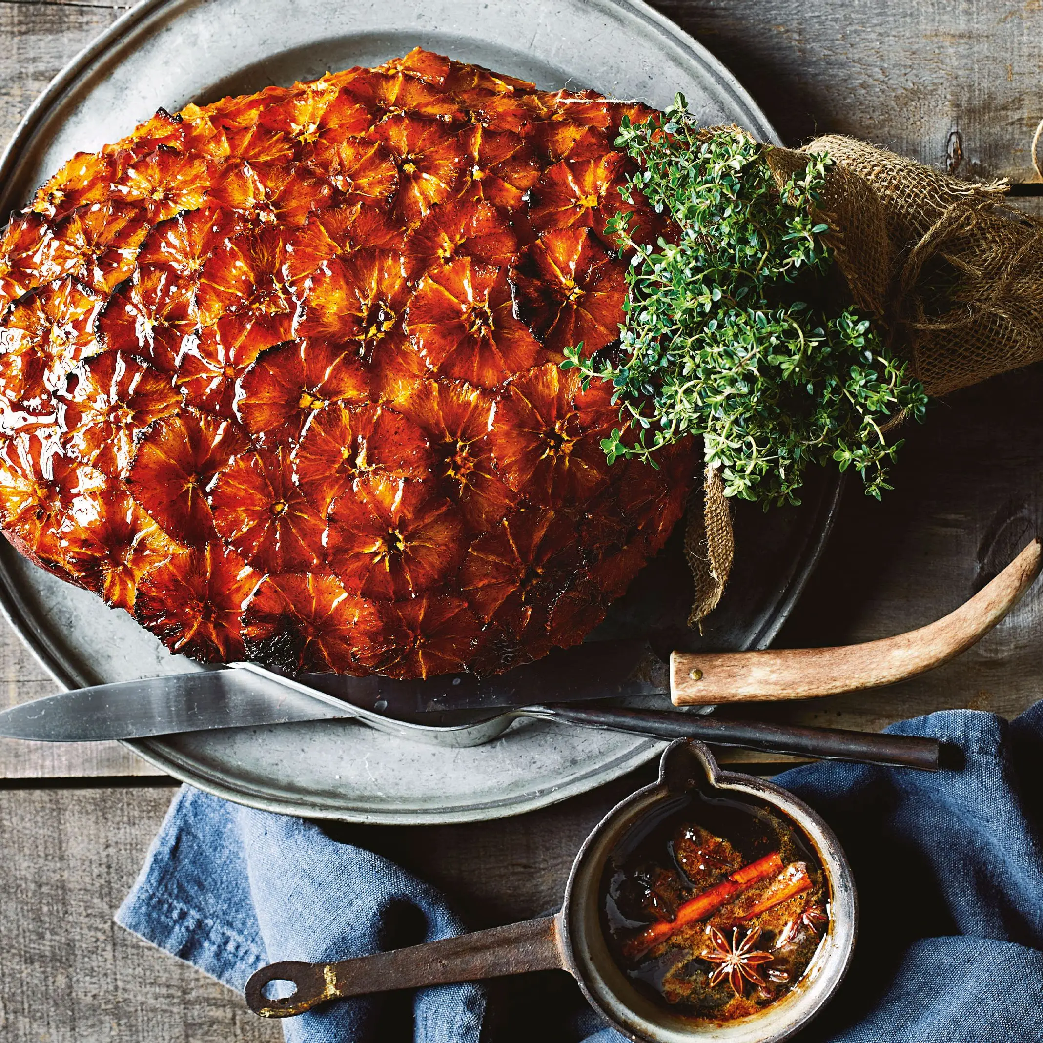 Romã temperado e presunto envidraçado laranja