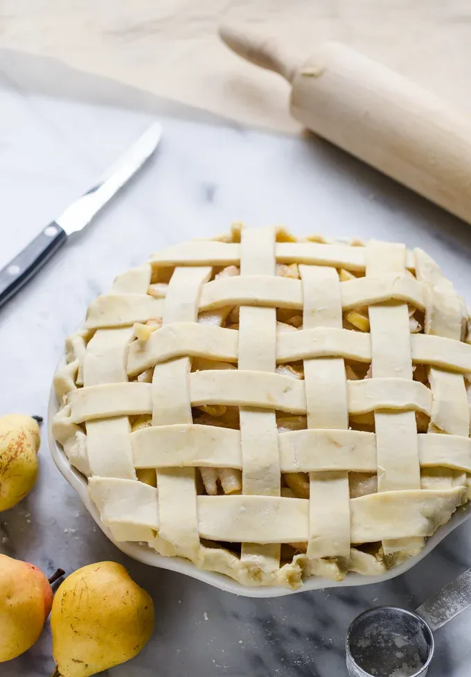 Spiced Pear Pie with Sourdough Crust' title='Spiced Pear Pie