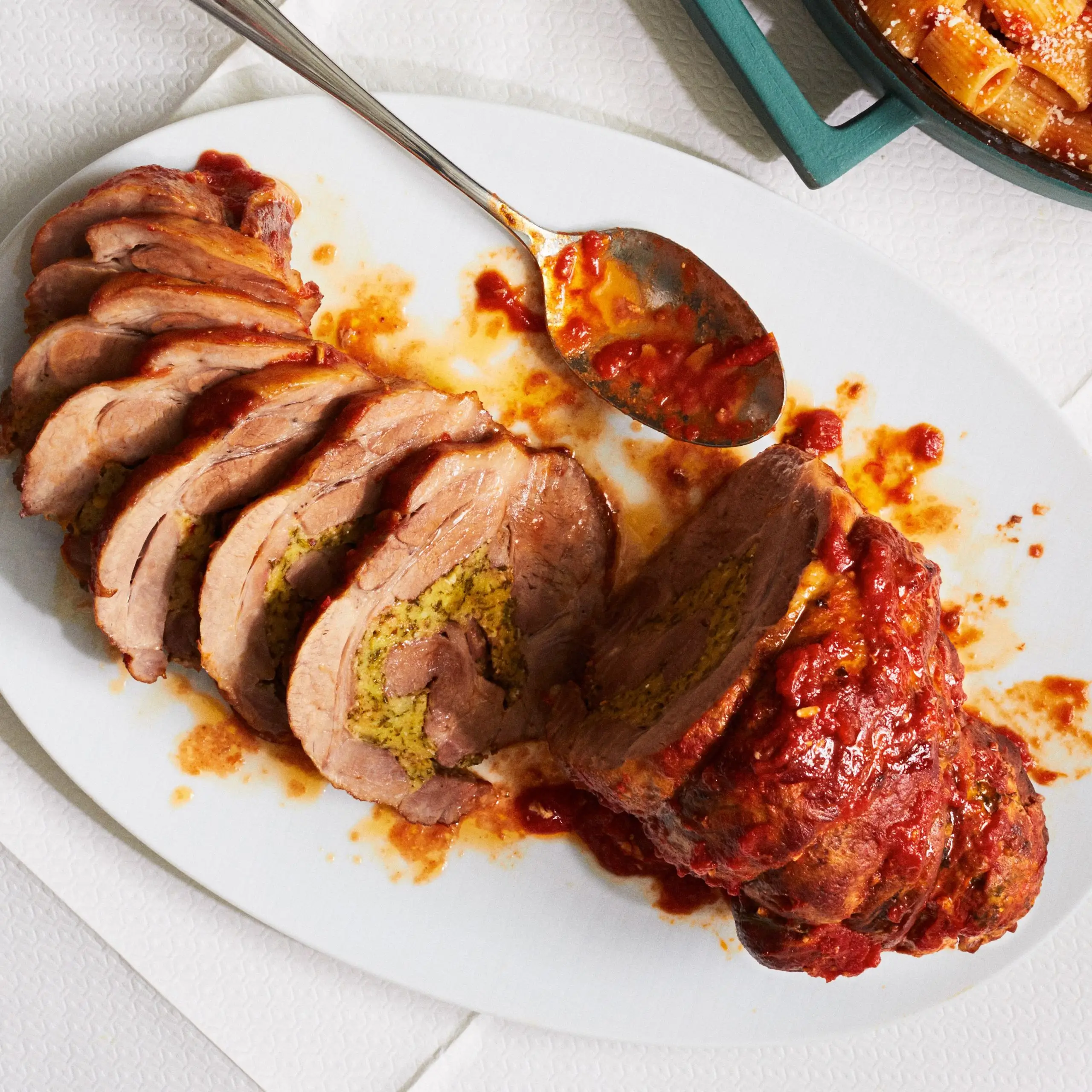 Ombro de porco braciola com ragù