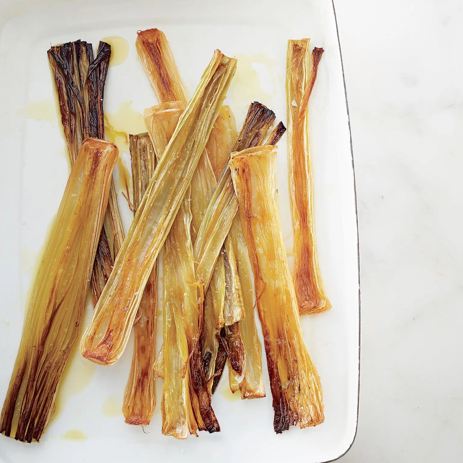 Alho-poró assado com azeite