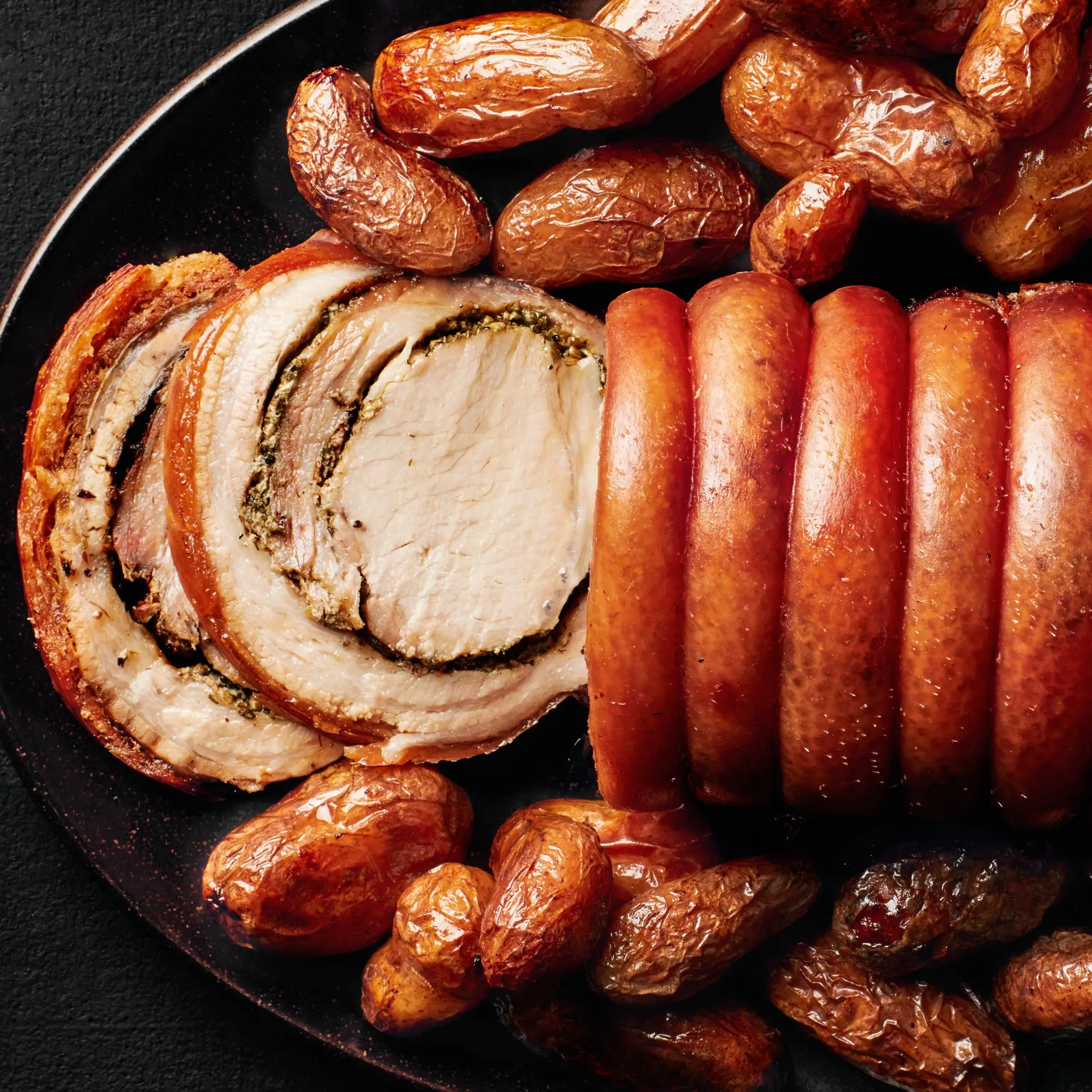 Porchetta com batatas assadas