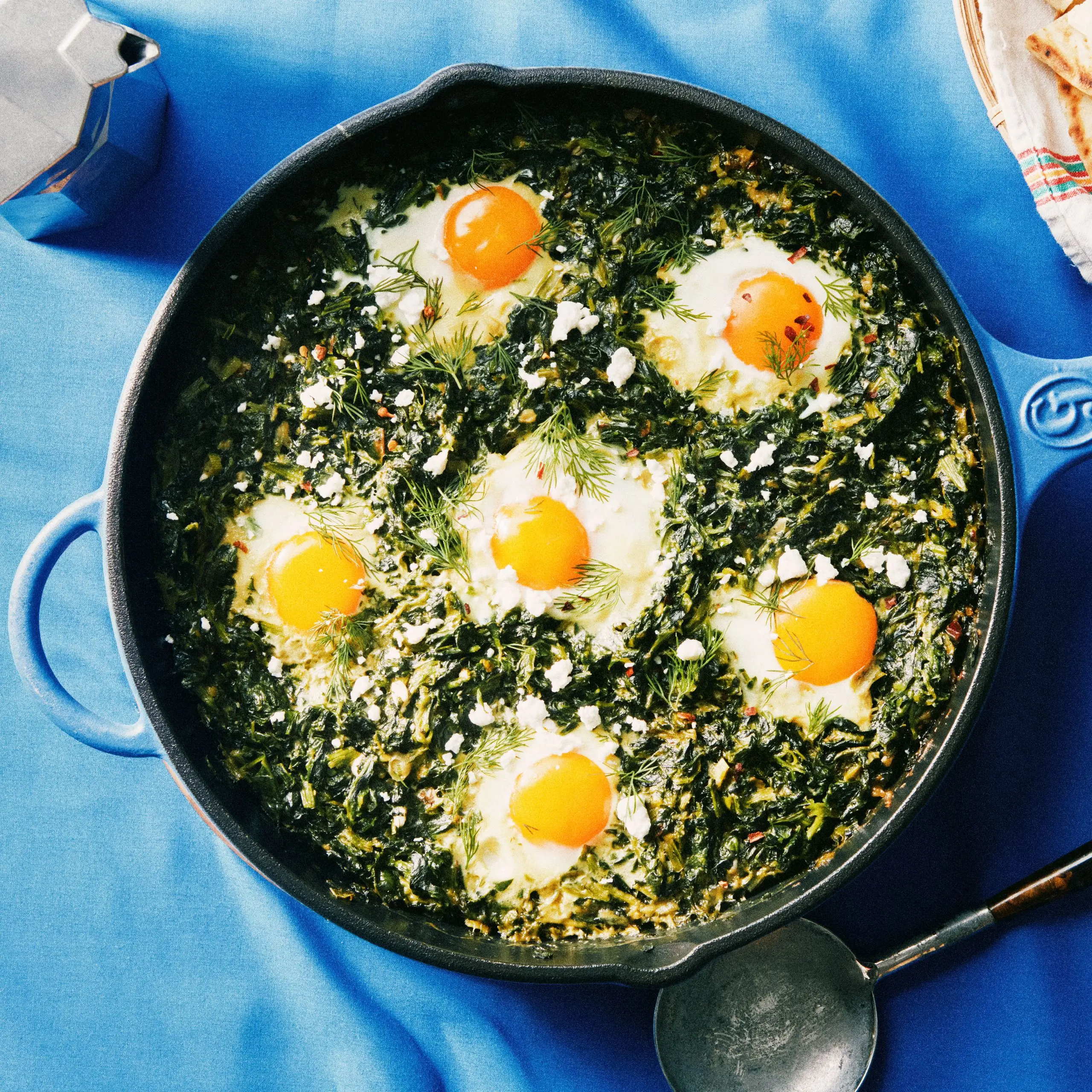 Ovos assados ​​em Spalakopita