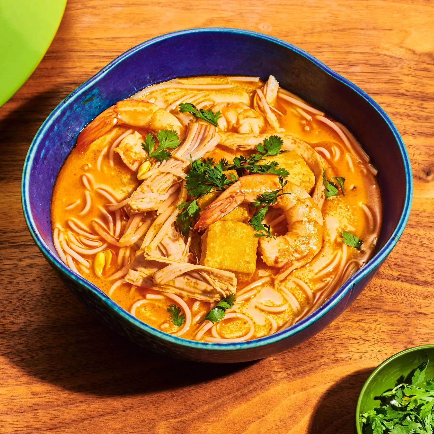 Sopa de macarrão de peru laksa