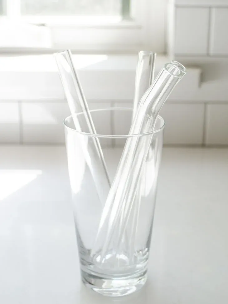 A glass of boba straws.' title='How to Make Matcha Milk Tea with Boba