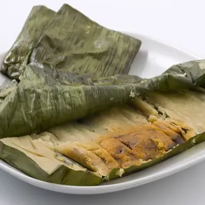 Tamales de Turquia com Mole Negro