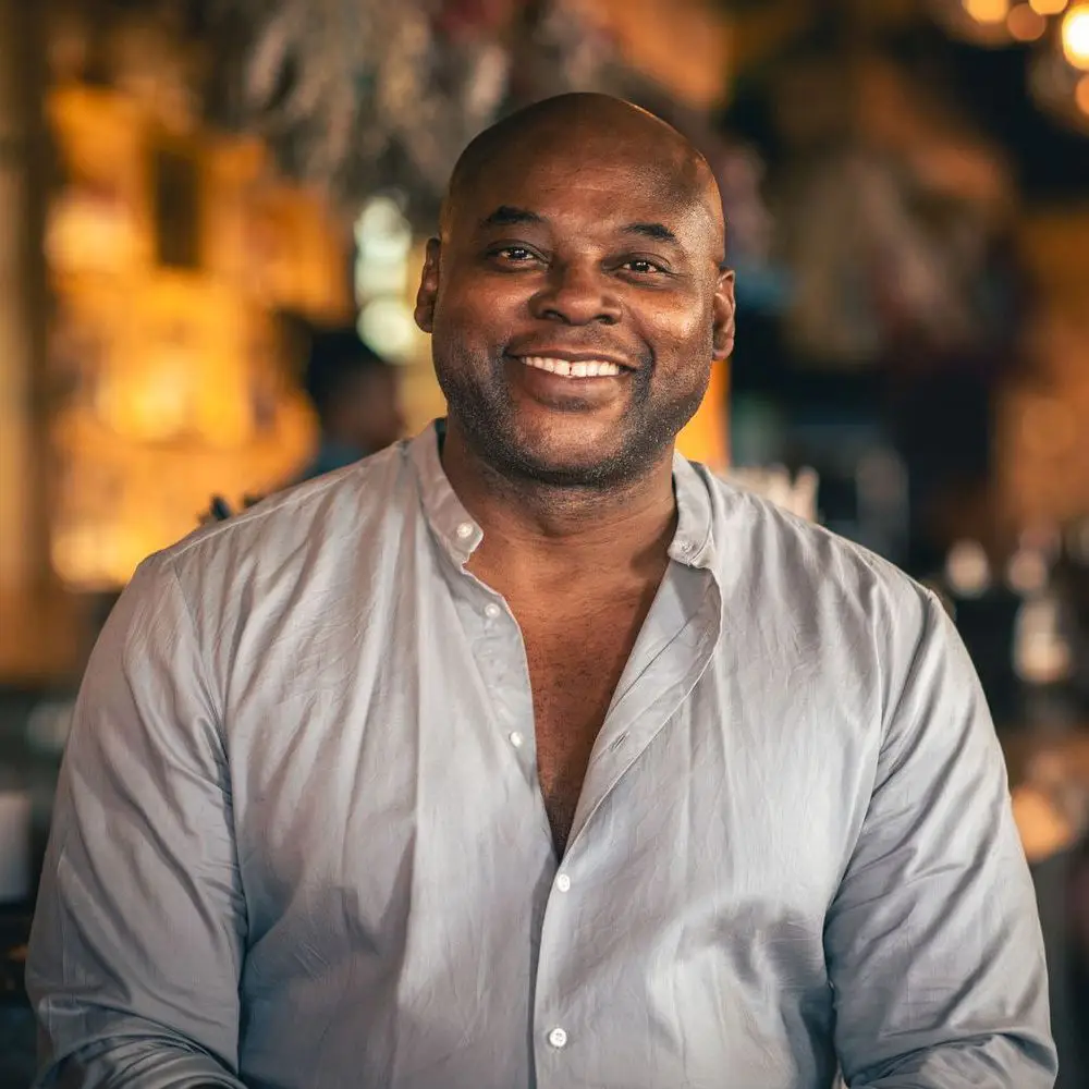 O novo festival de coquetéis de Colin Asare-Appiah quer conectar, colaborar e celebrar os sabores e gostos da África