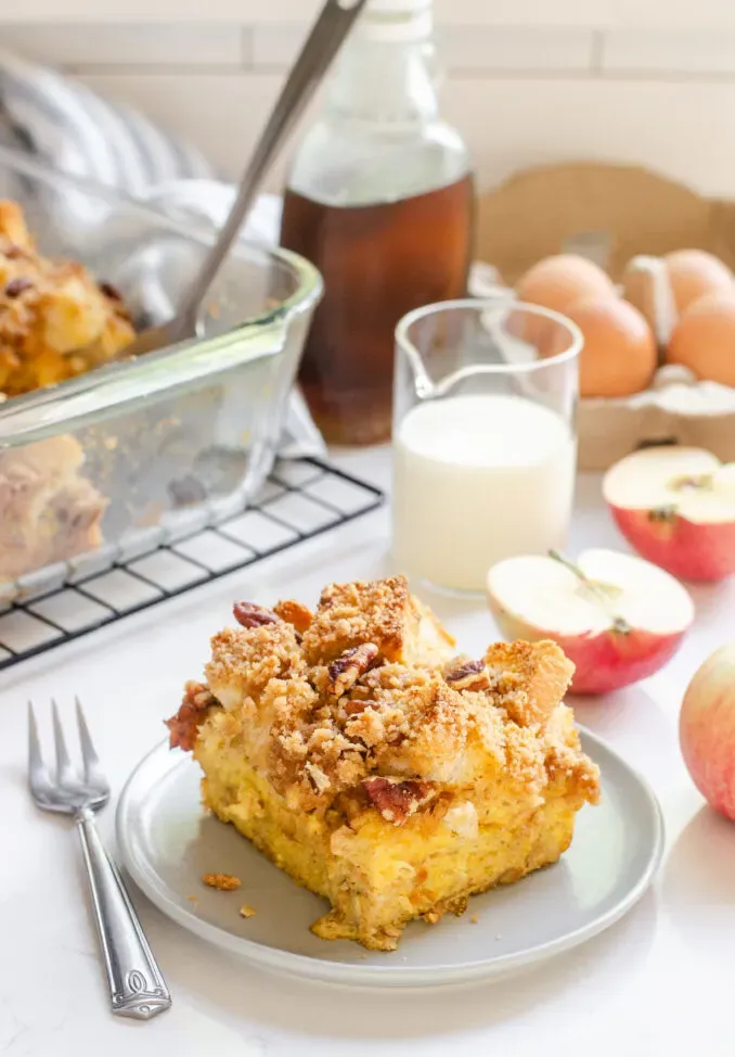 Receita de caçarola de torrada francesa de maçã
