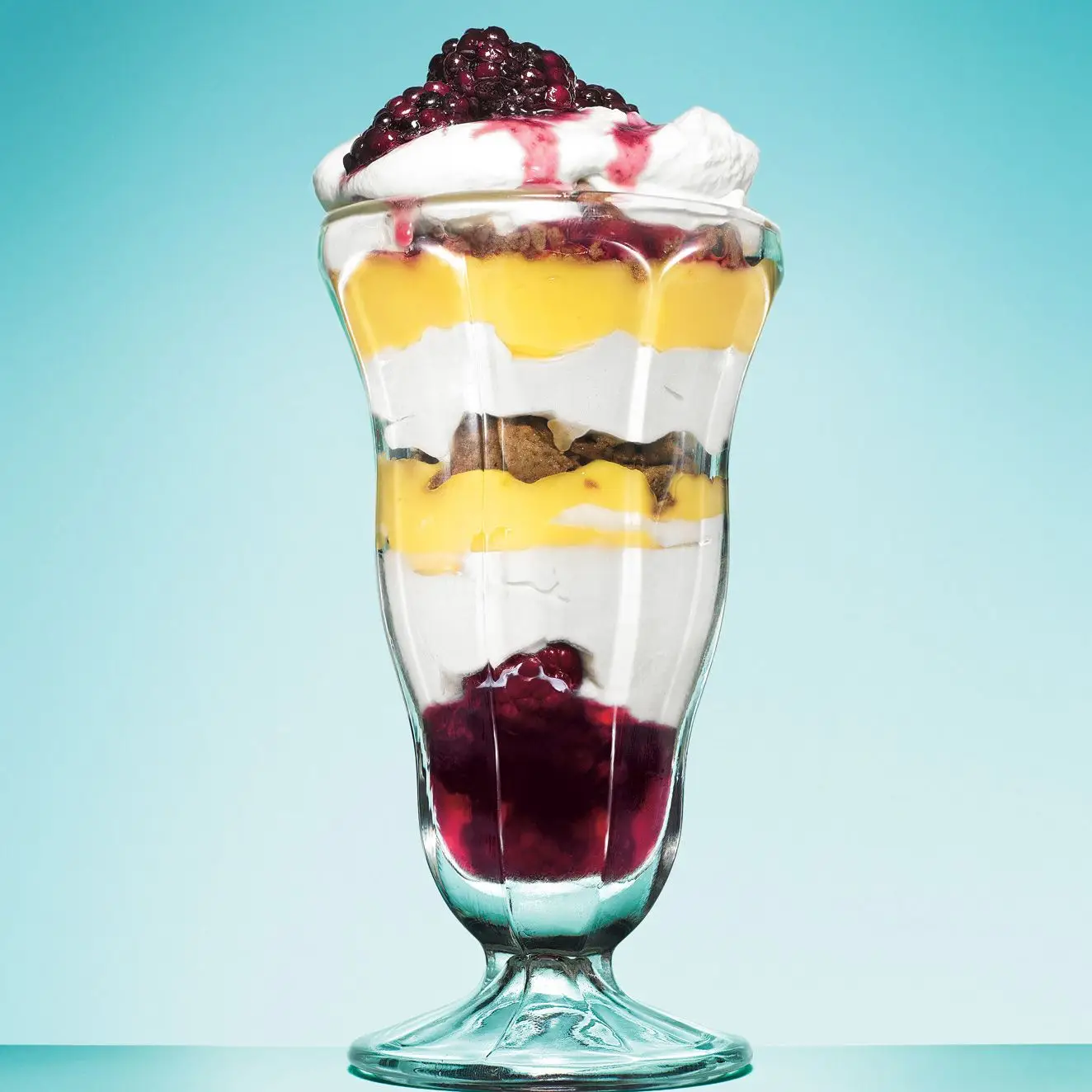 Blackberry, limão e pudim de cheesecake