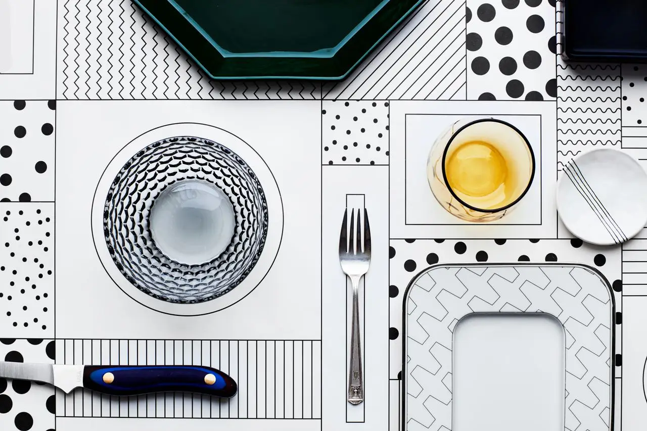 Canudos de queijo de massa folhada com especiarias