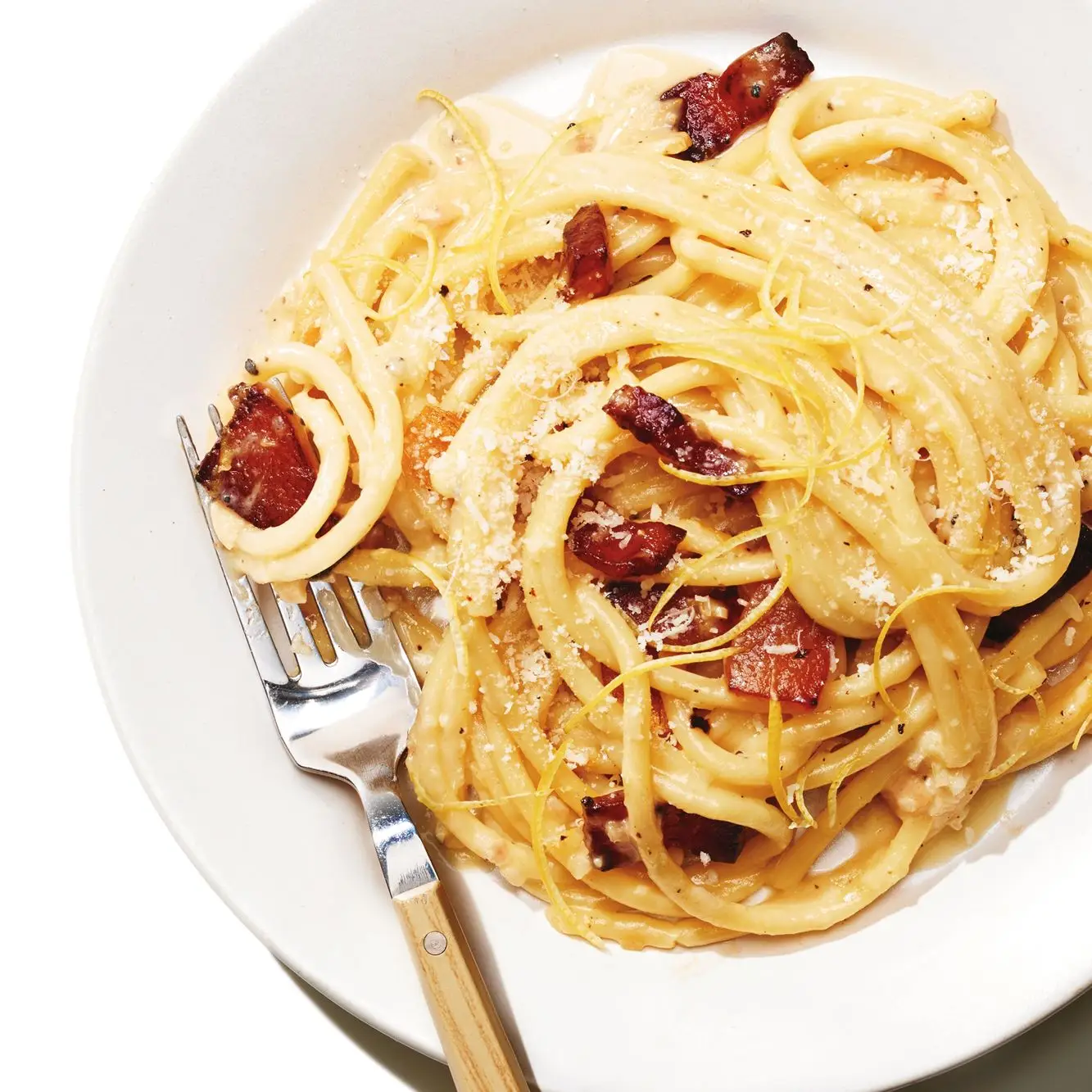 Bucatini com Lemony Carbonara