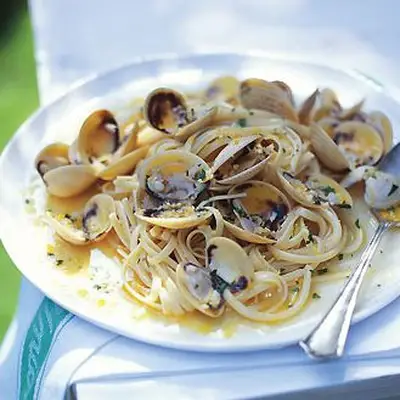 Linguine de molusco assado com churrasco