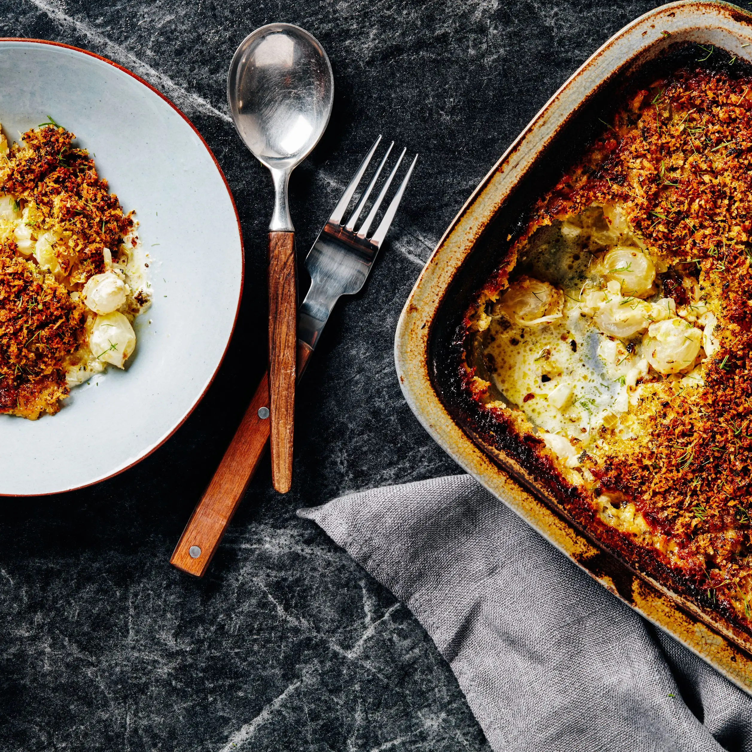 Krém a fenikla cibuľa -sadilla s chrumkavým korením