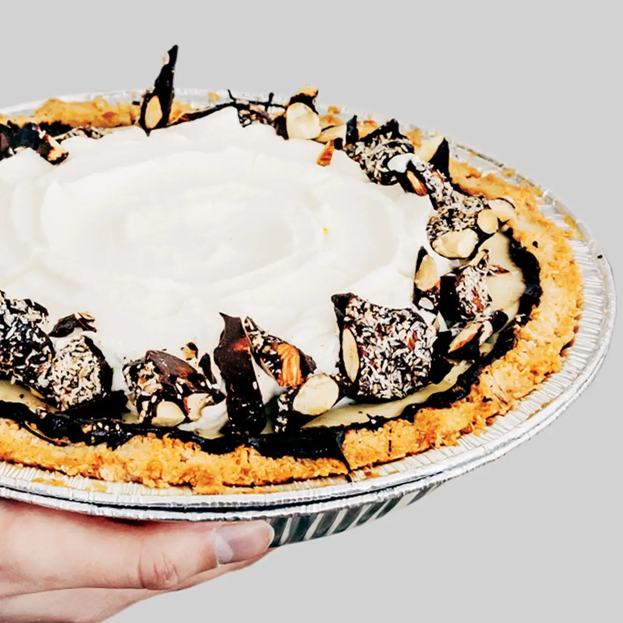 Torta de creme de coco com massa de macaroon