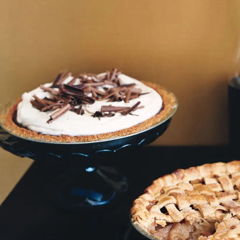 Torta de creme de canela de chocolate