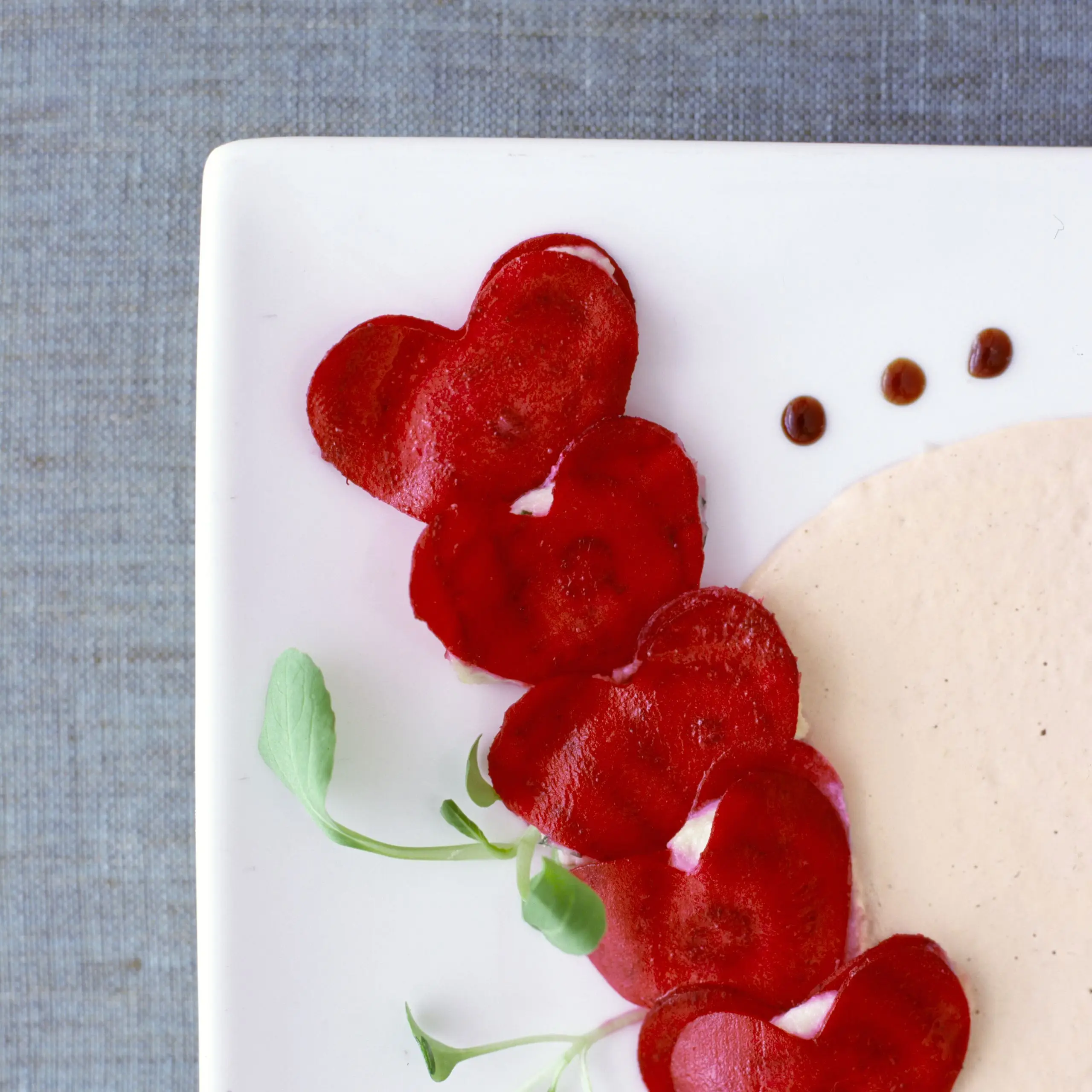 Buracki avec une salsa crémeuse avec du fromage de chèvre Niñón